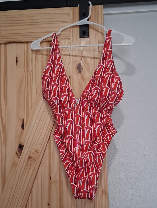 VENUS Other - VENUS Red and White Geometric Swimwear